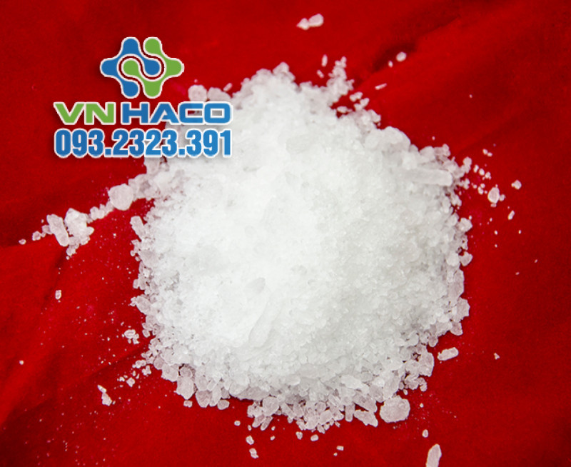 Kẽm sunfat dạng tinh thể màu trắng