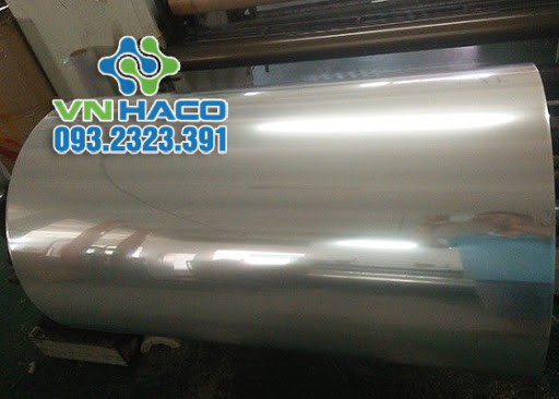 Methylene chloride được dùng để sản xuất màng polycarboneta